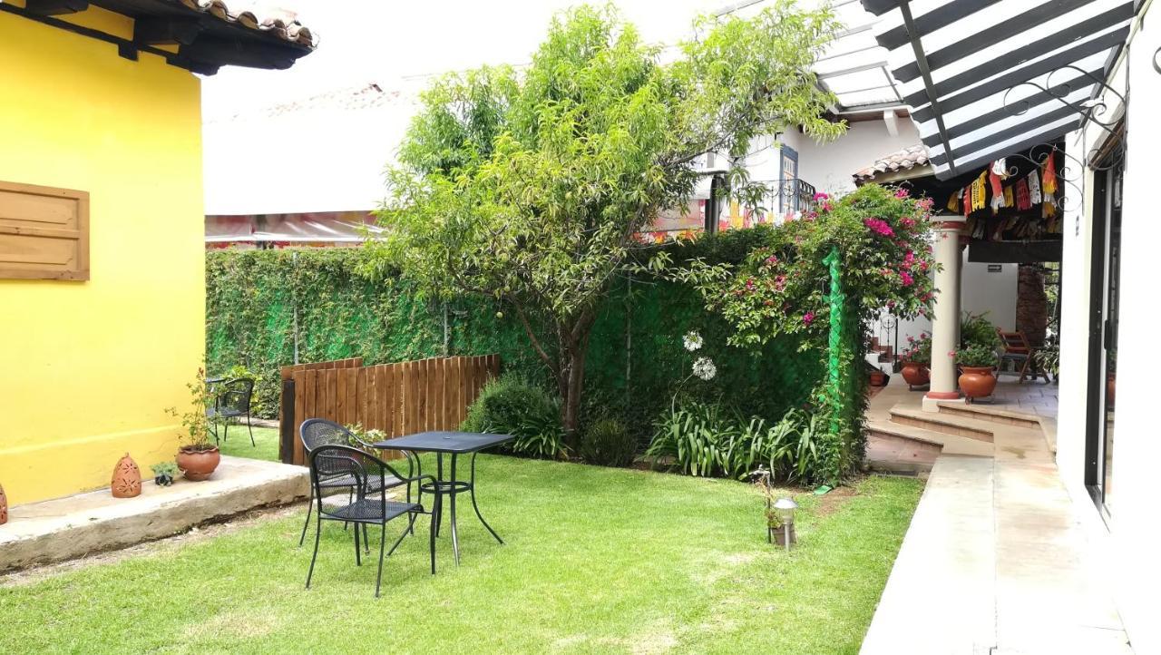 Hotel Ocho Barrios San Cristóbal de Las Casas Kültér fotó