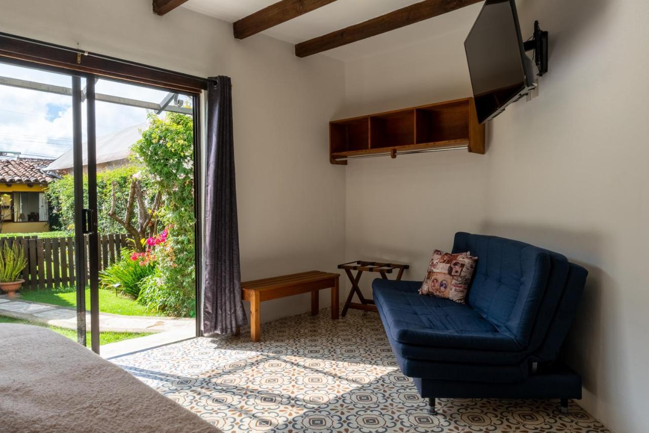 Hotel Ocho Barrios San Cristóbal de Las Casas Kültér fotó