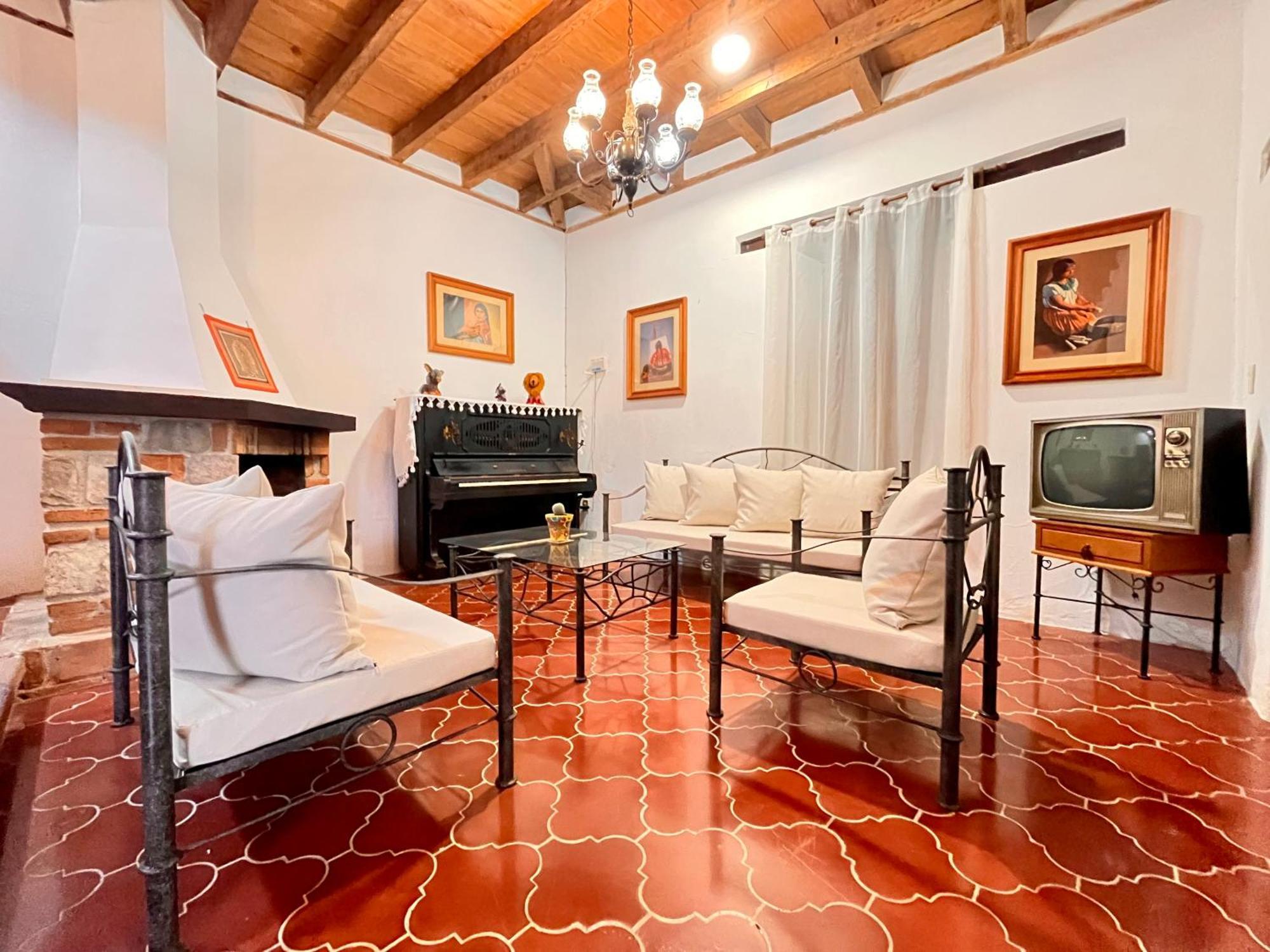 Hotel Ocho Barrios San Cristóbal de Las Casas Kültér fotó
