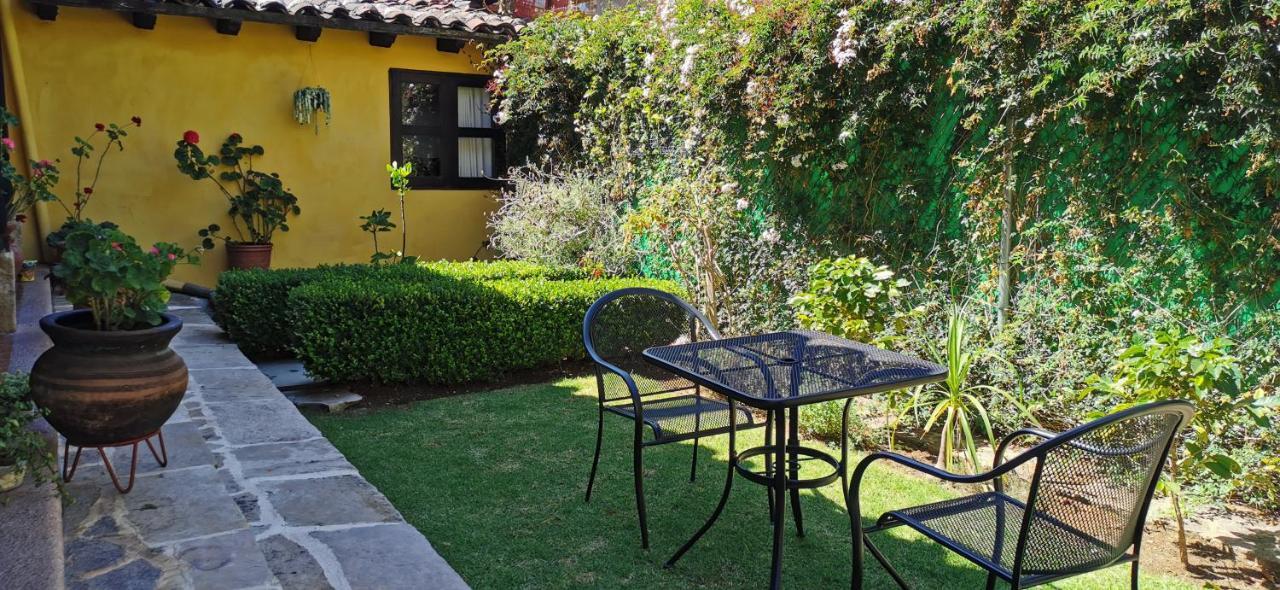 Hotel Ocho Barrios San Cristóbal de Las Casas Kültér fotó